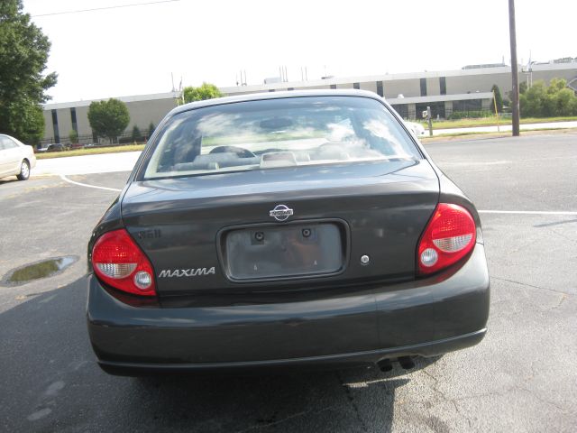 2001 Nissan Maxima SE