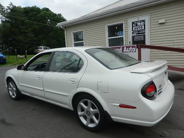 2001 Nissan Maxima SE