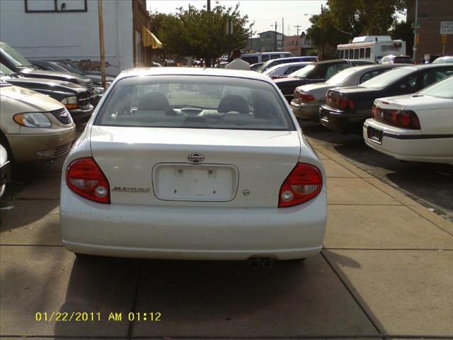 2001 Nissan Maxima LS Extended