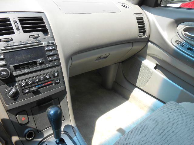 2002 Nissan Maxima SE