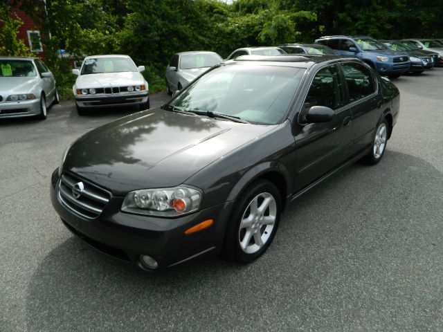 2002 Nissan Maxima Sport XLS 4x4