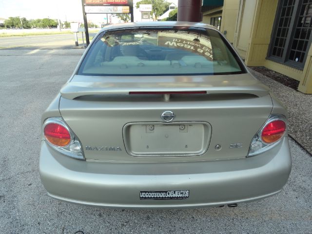 2002 Nissan Maxima SE