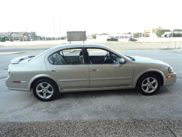 2002 Nissan Maxima SE