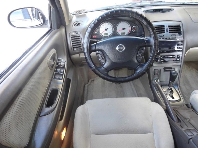 2002 Nissan Maxima SE