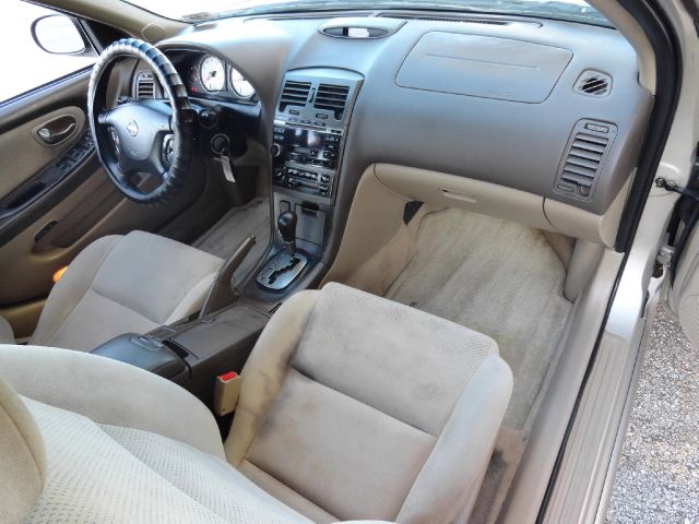 2002 Nissan Maxima SE