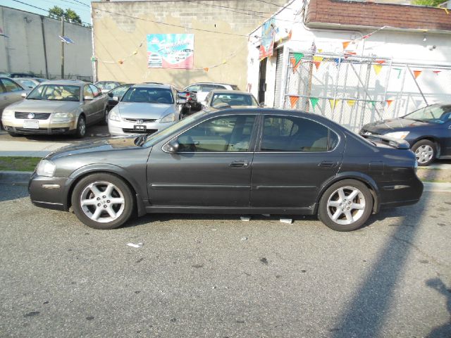 2002 Nissan Maxima SE