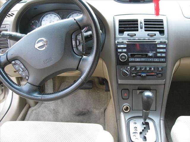 2002 Nissan Maxima SE