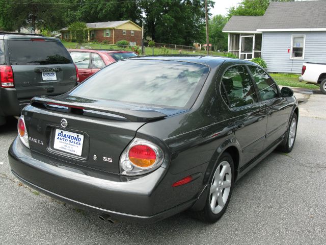 2002 Nissan Maxima SE