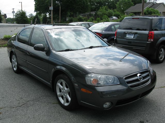 2002 Nissan Maxima SE