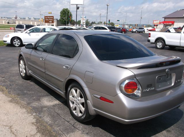 2002 Nissan Maxima 3.0 Quattro