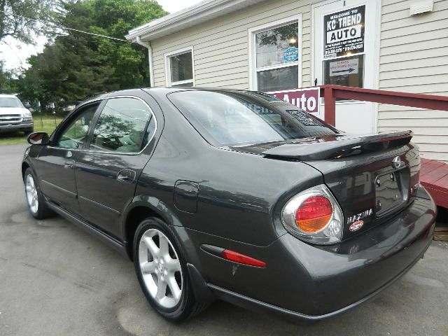 2002 Nissan Maxima SE