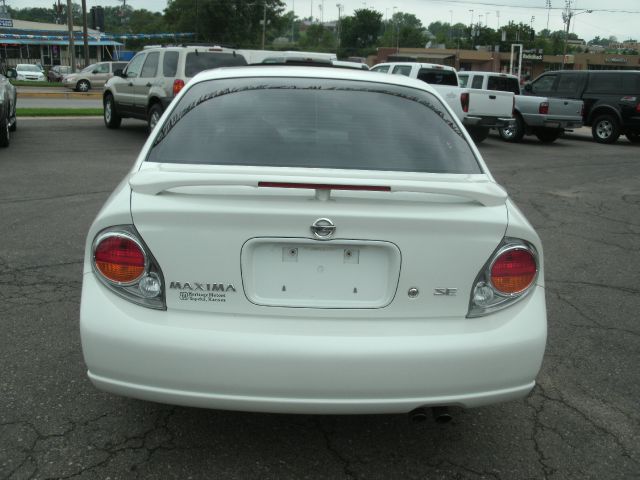 2002 Nissan Maxima SE