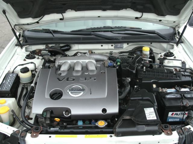 2002 Nissan Maxima SE