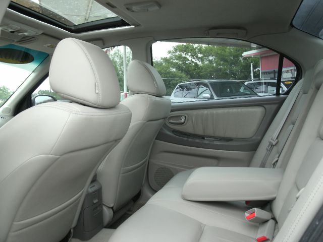 2002 Nissan Maxima SE