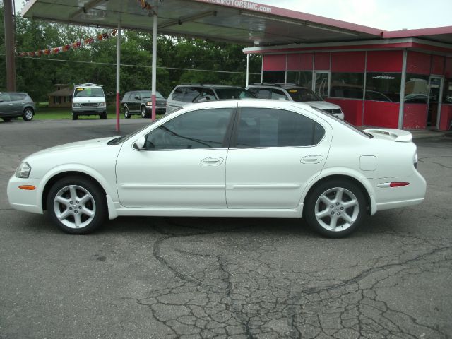 2002 Nissan Maxima SE