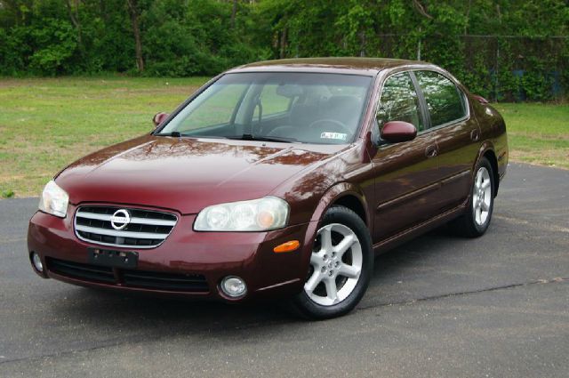 2003 Nissan Maxima LS Flex Fuel 4x4 This Is One Of Our Best Bargains