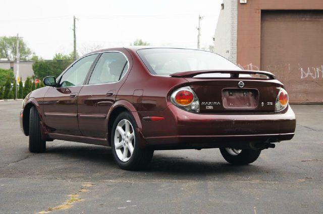 2003 Nissan Maxima LS Flex Fuel 4x4 This Is One Of Our Best Bargains