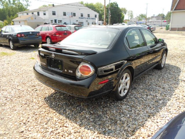 2003 Nissan Maxima SE