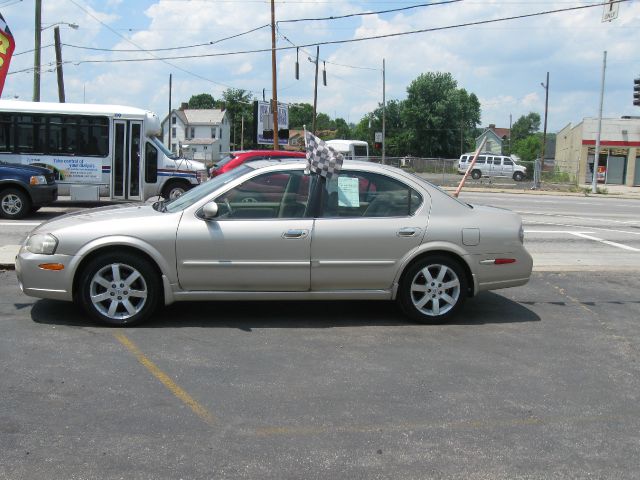 2003 Nissan Maxima SE