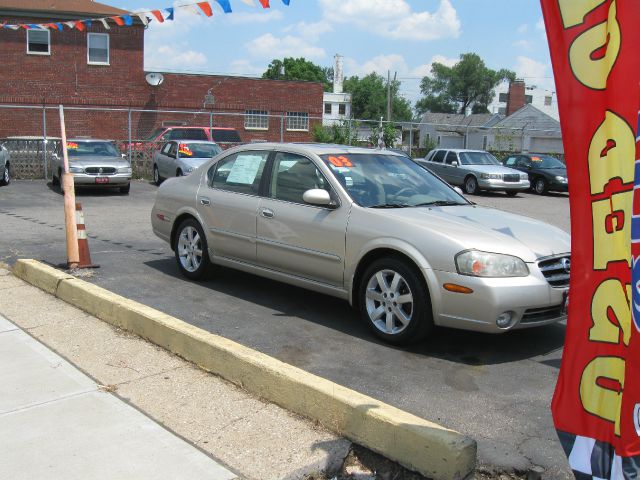 2003 Nissan Maxima SE