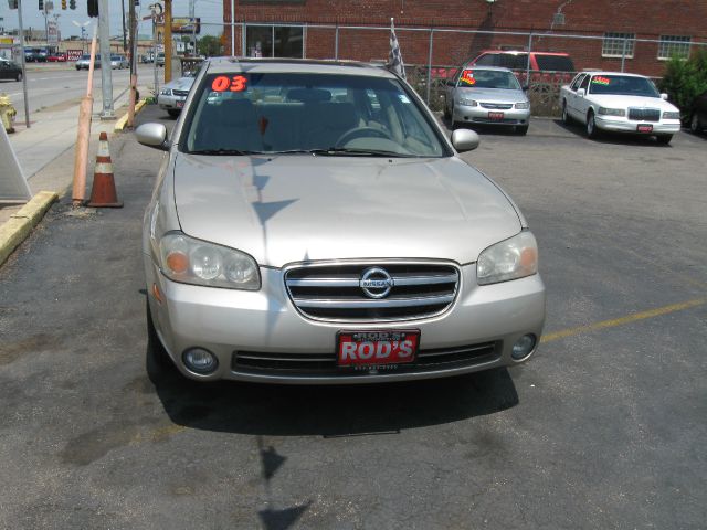 2003 Nissan Maxima SE