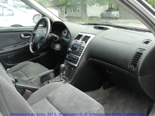 2003 Nissan Maxima SE