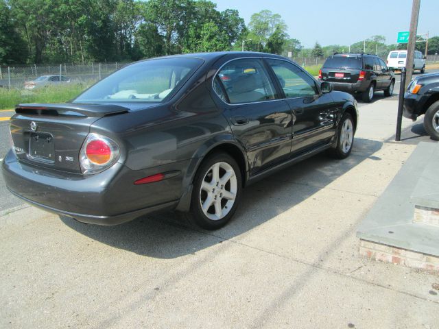 2003 Nissan Maxima SE