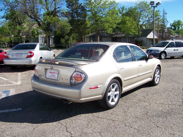 2003 Nissan Maxima SE