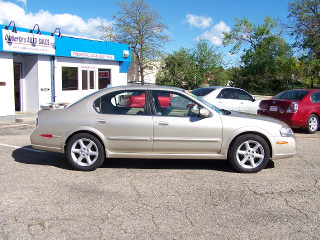 2003 Nissan Maxima SE