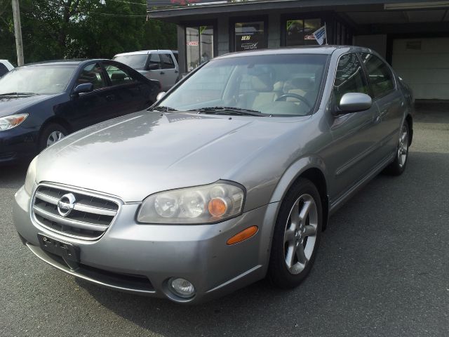 2003 Nissan Maxima SE