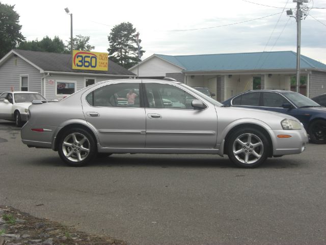 2003 Nissan Maxima SE