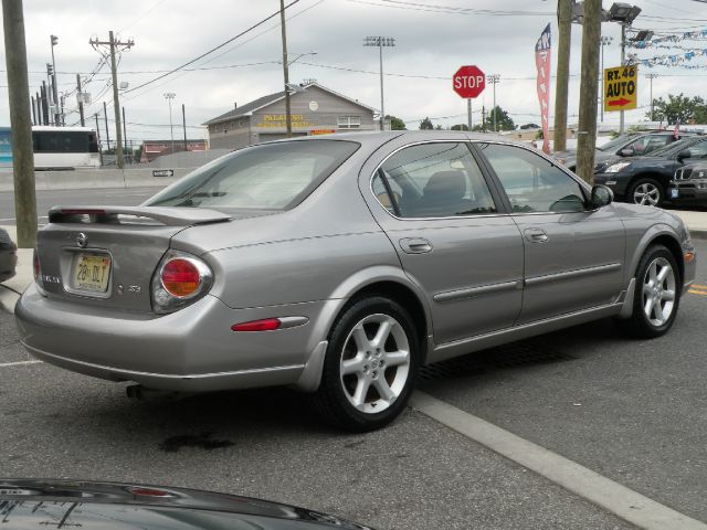 2003 Nissan Maxima SE