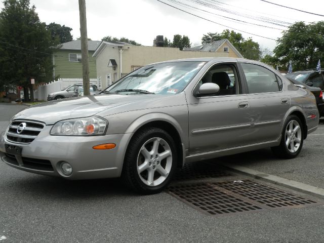 2003 Nissan Maxima SE