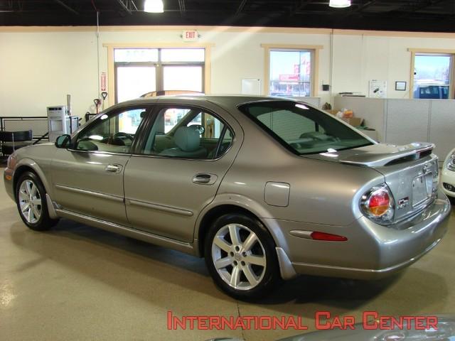 2003 Nissan Maxima SE