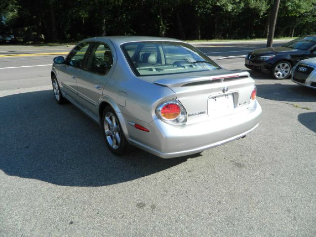 2003 Nissan Maxima SE