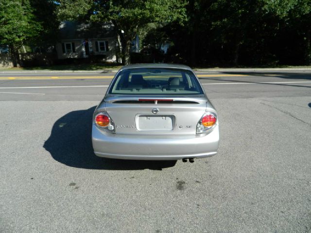 2003 Nissan Maxima SE