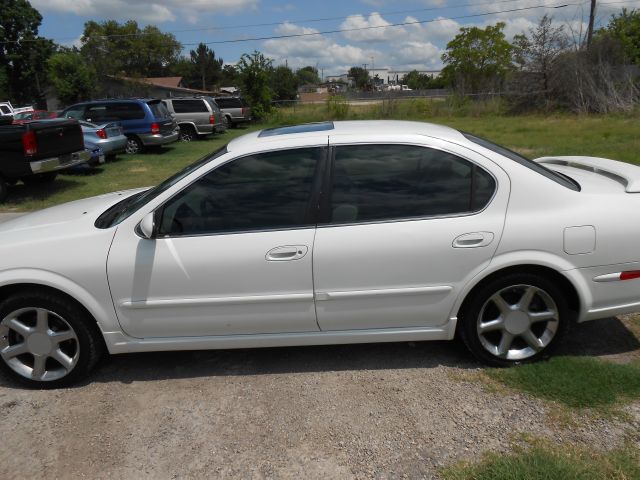 2003 Nissan Maxima SE