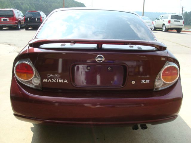 2003 Nissan Maxima SE