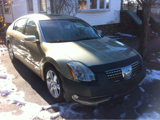 2004 Nissan Maxima SE