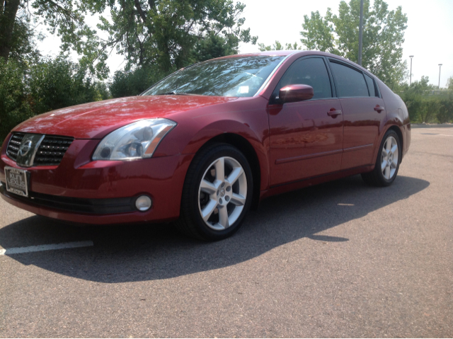 2004 Nissan Maxima SE