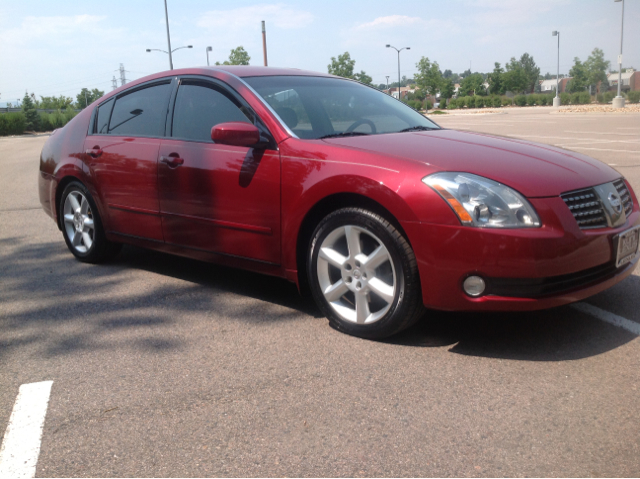 2004 Nissan Maxima SE