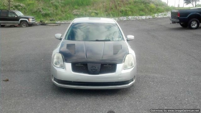 2004 Nissan Maxima SE