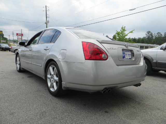 2004 Nissan Maxima SE