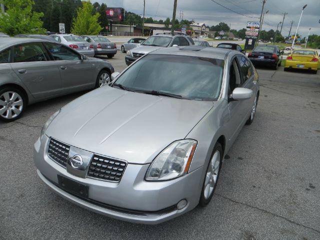 2004 Nissan Maxima SE