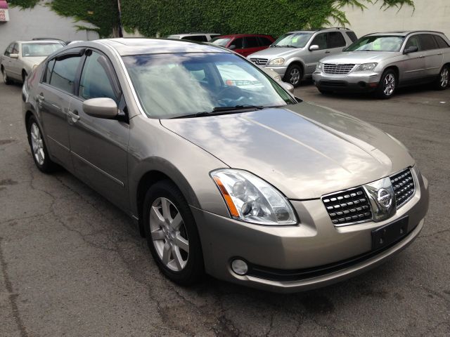 2004 Nissan Maxima 4dr S V6 Manual 4WD