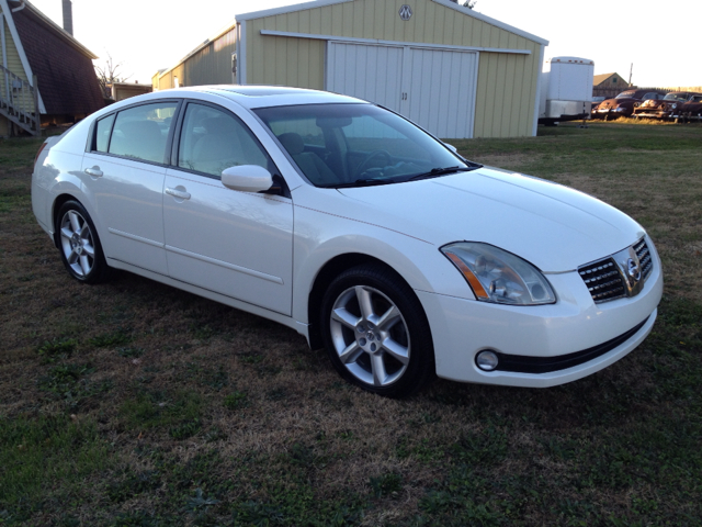 2004 Nissan Maxima SE