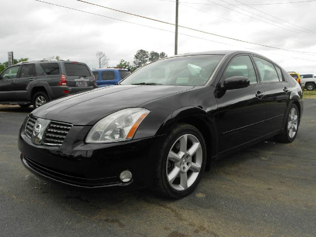 2004 Nissan Maxima SE