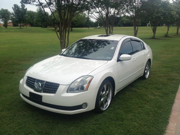 2004 Nissan Maxima SE