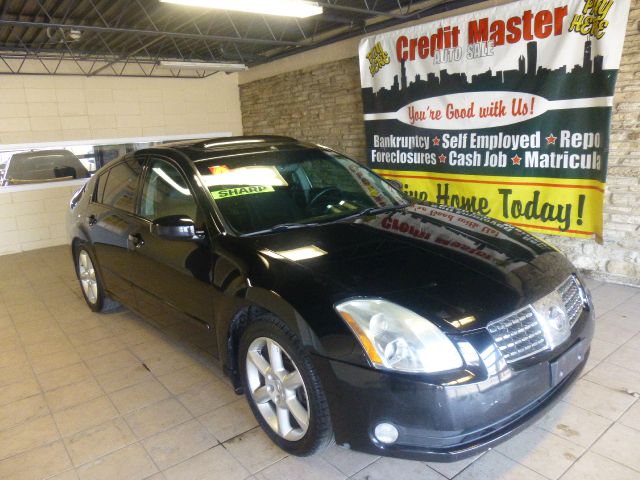 2004 Nissan Maxima SE