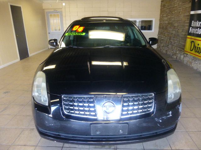 2004 Nissan Maxima SE